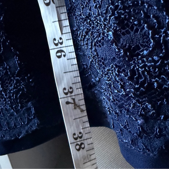 Lauren Ralph Lauren Navy Lace Formal dress Women’s Size 8 - Picture 9 of 9